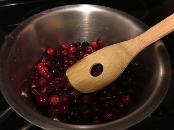 cranberry sauce cooking